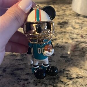 BaubleBar Disney Mickey Mouse Dolphin Keychain